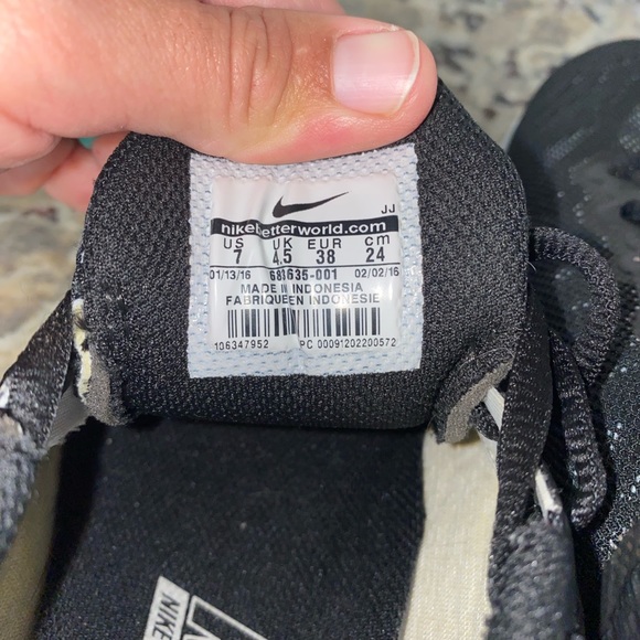 Nike Max Air - Picture 5 of 7